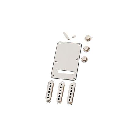 Fender Stratocaster Accessory Kit White