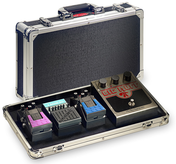 Stagg UPC-424 Koffer für Gitarrenbodeneffekte