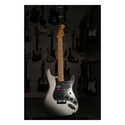 Fender American Deluxe Stratocaster MN TU