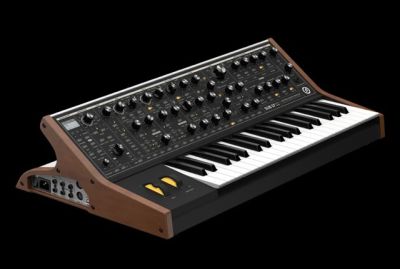 Moog Sub 37 